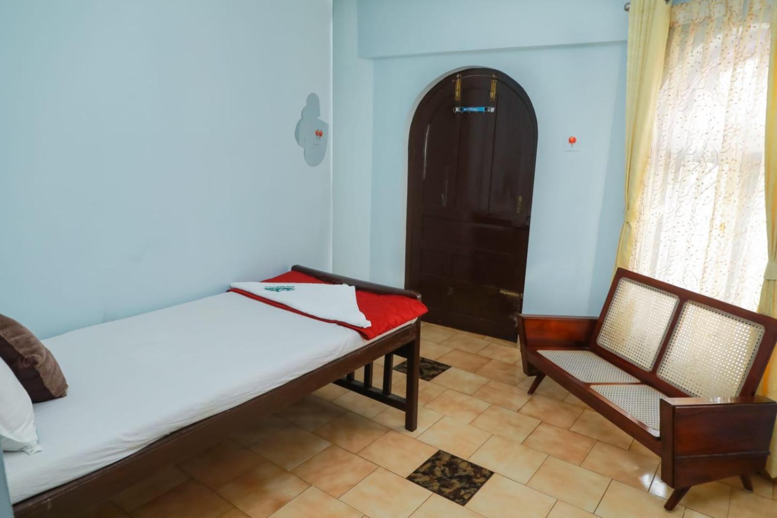 Hotel Bob Leisure Udagamandalam Exterior foto