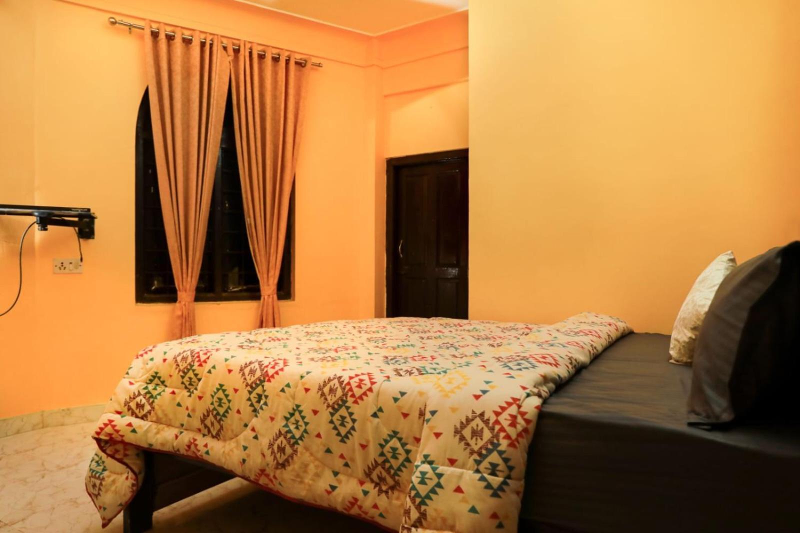 Hotel Bob Leisure Udagamandalam Exterior foto